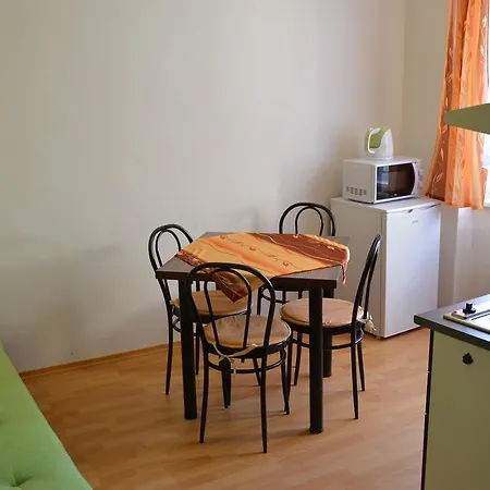 Апартаменты Apartmany Nikola Нове-Гради